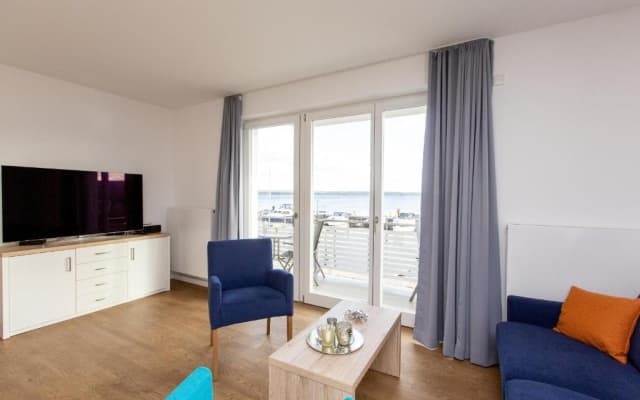 4 Zimmer Maisonette 3 Balkone optional Bootsliegeplatz Haus 6 A6