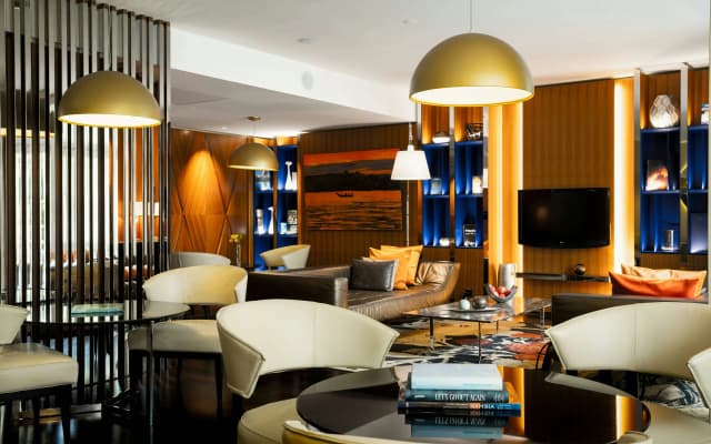 Renaissance Lucerne Hotel