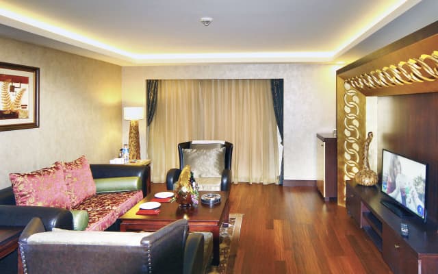 Royal Dragon Hotel – All Inclusive