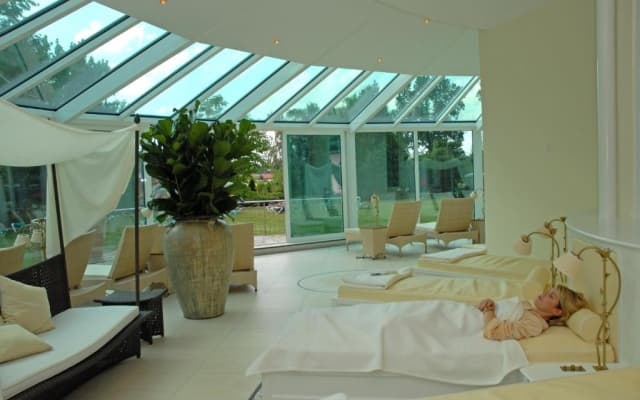 Quellenhof Thermenhotel Garni