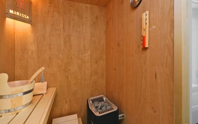 Awesome home in Lembruch/Dümmer See w/ Sauna and 2 Bedrooms